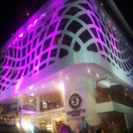 Hotel Siddharth Premiere Chandrapur Buitenkant foto