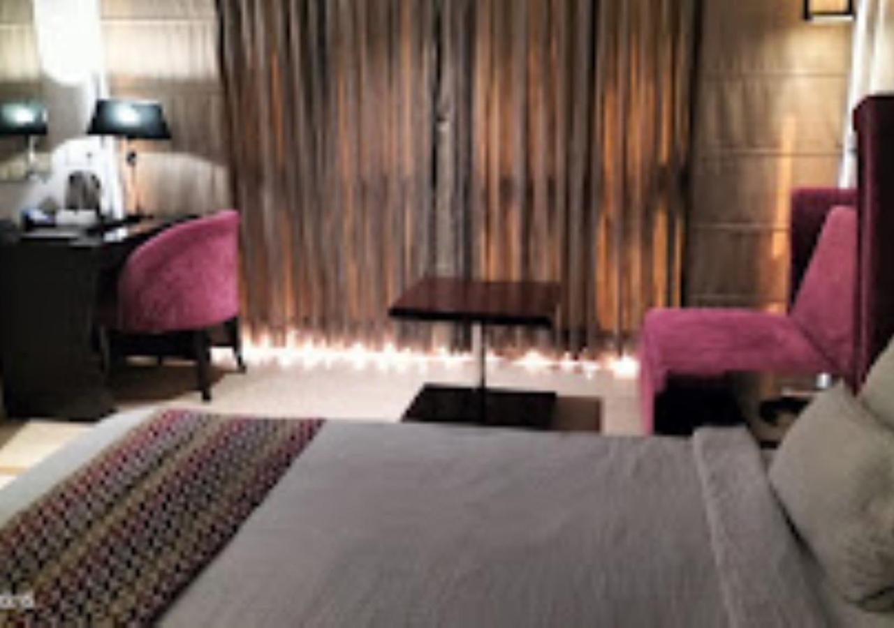 Hotel Siddharth Premiere Chandrapur Buitenkant foto