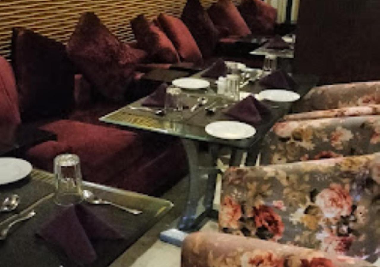 Hotel Siddharth Premiere Chandrapur Buitenkant foto